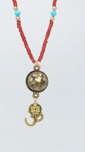 Afbeelding in Gallery-weergave laden, Lotus ohm necklace
